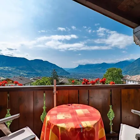 Wiesengrund - Dachgeschoss 2 Tirolo